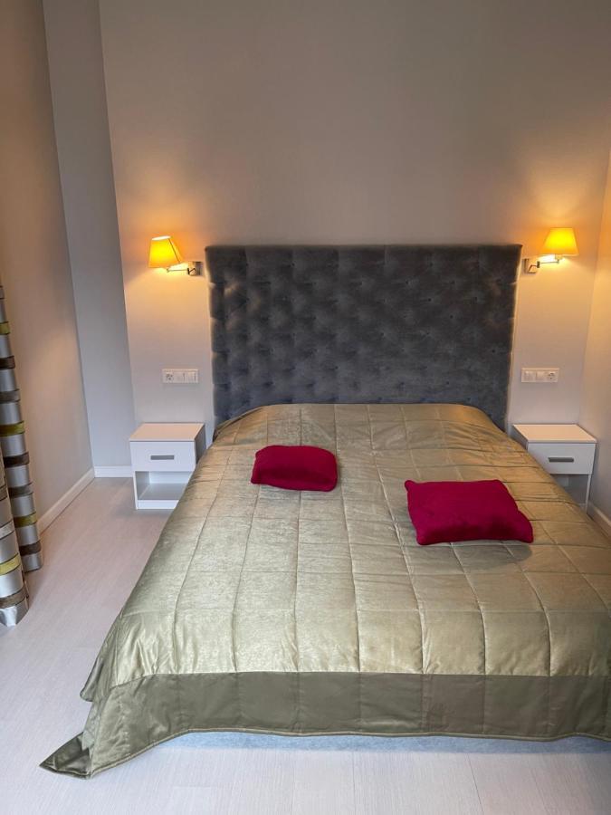 Апартаменты Ясная Поляна Odessa Extérieur photo