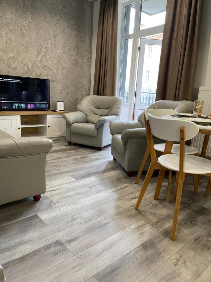 Апартаменты Ясная Поляна Odessa Extérieur photo